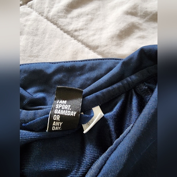 Adidas jacket - Picture 4 of 6